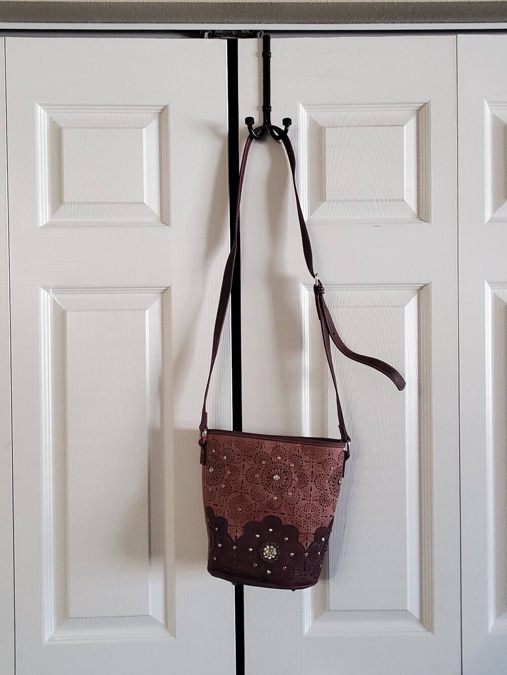 Montana West Bucket Bag. Shoulder/ Crossbody. Jeweled
